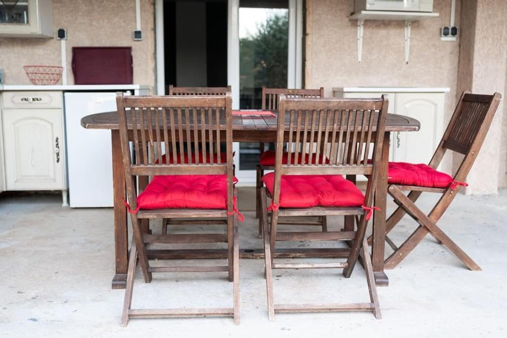 Appartement Le Jutini Caunes-Minervois Exterior foto